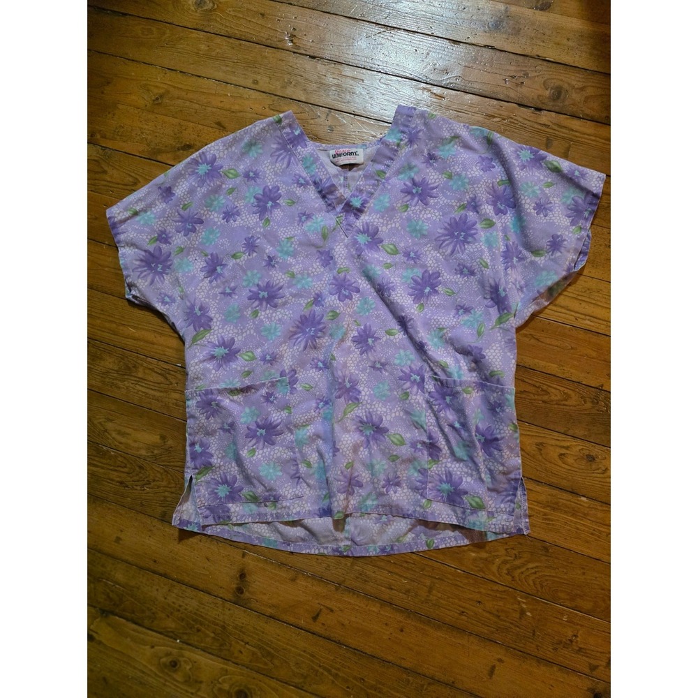 Jasco Uniform Scrub Top Purple Floral Honeycomb Print V-Neck Short Sleeve Pocket